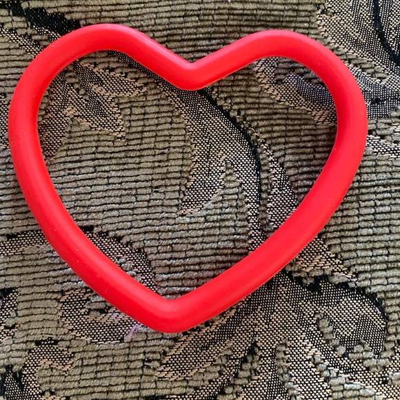 1 set of Silicone Mobile Phone Wrist Strap Heart Shaped Wrist Ring Anti-Drop - Picture 5 of 7